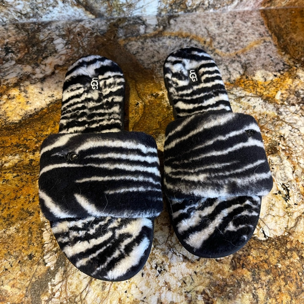 Ugg Cozette Zebra Print Slippers Size 9